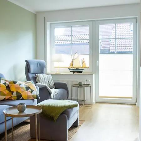 3 Apartment *